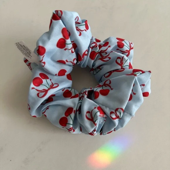 🍒 Cherry Scrunchie Hair Tie NWT - Picture 1 of 3